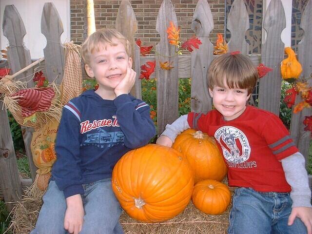 03-PickingOutPumpkins