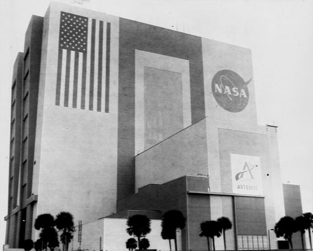 plate 5 - nasa vehicle assembly building