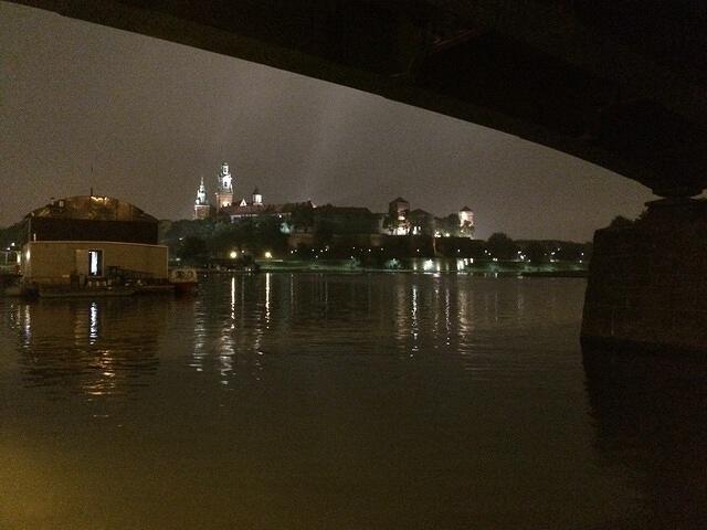 04 Wawel Castle at night