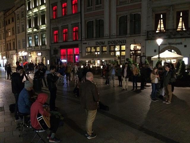 14-street performers