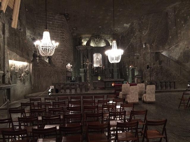 26-Wieliczka Salt Mine-cathedral