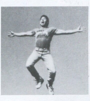 Kelly Couri jumping