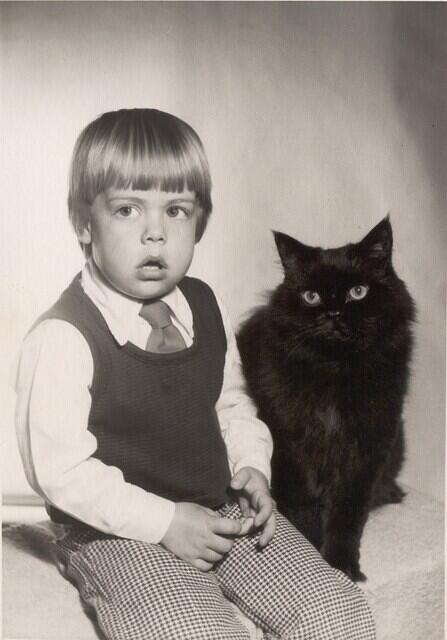 1973-04-Portrait3-Kurt3years-AndStormy5years