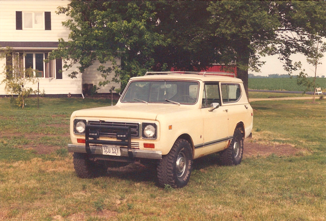 1 - 1976 IH Scout II