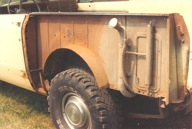 3 - 1976 IH Scout II