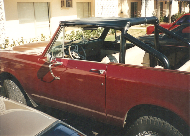 8 - 1976 IH Scout II