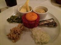 28-beef tartar