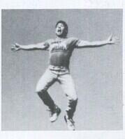 Kelly Couri jumping