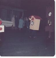 Mackinaw Halloween Parade 001